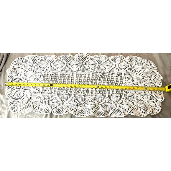 Crocheted VNT Pineapple Pattern Table Runner 16" X 40" Lace granny core cottage - Picture 3 of 6